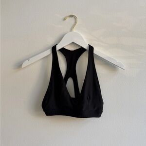 Mondetta Deep V Neck Sports Bra - Black S